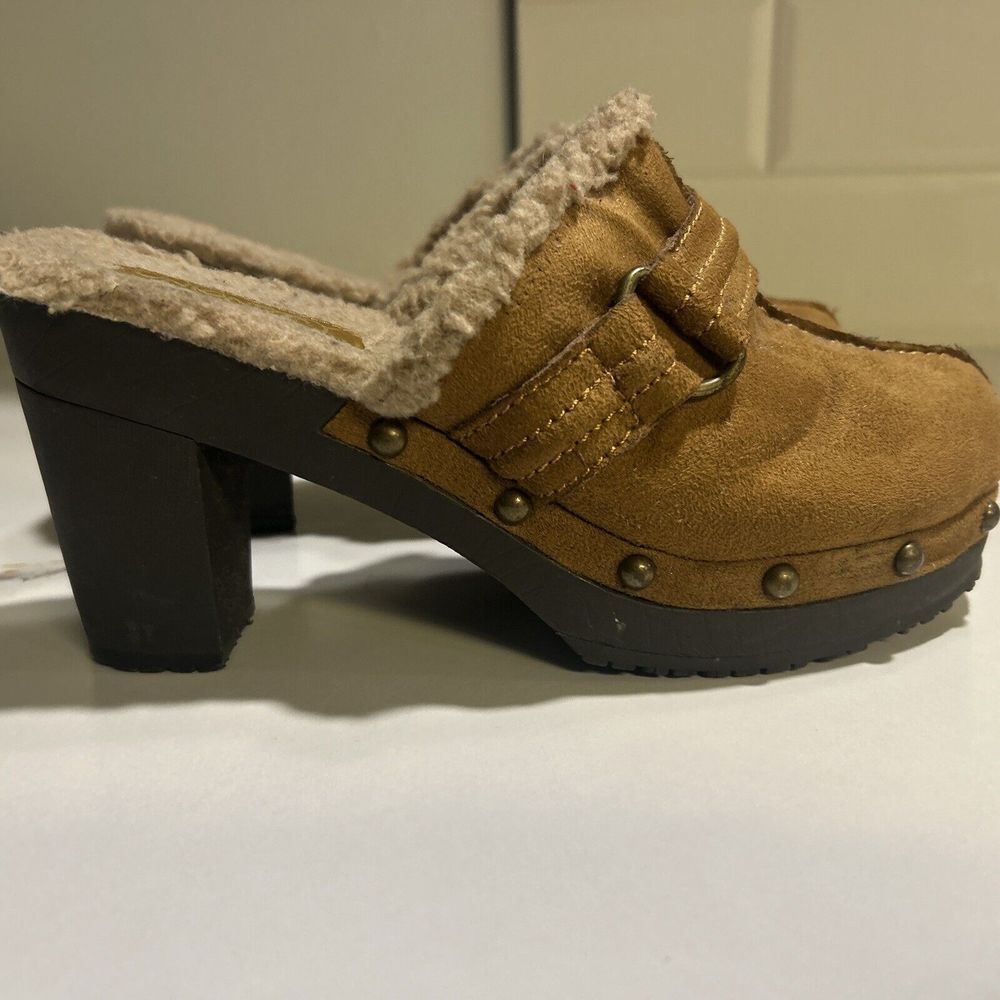 Union Bay Women Clog Mule Heels Suede Faux Fur Studded‎ Shoe Size 8Beige Brown